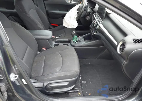 2019 Kia Forte Fe из США, поврежденный, VIN 3KPF24ADXKE079801